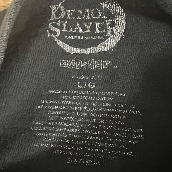 Men's Vintage Demon Slayer Tanjiro Black Japanese Anime Graphic T-Shirt Size L - Picture 6 of 6
